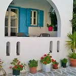 Parian Blu Logaras