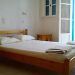 Parian Blu Logaras