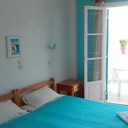 Parian Blu Logaras