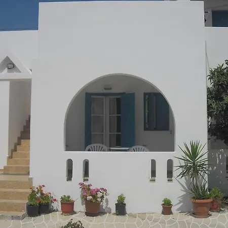 Studios Parian Blu Apartment Logaras