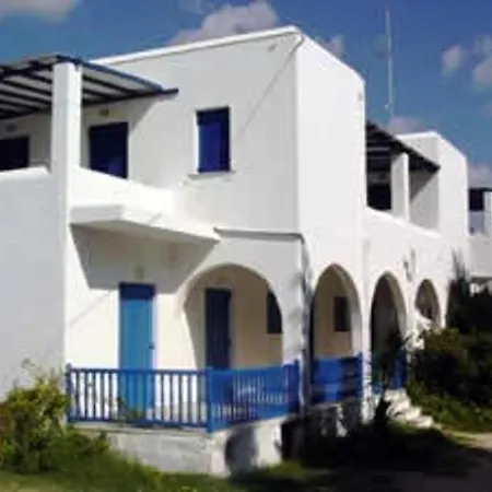 Apartment Studios Parian Blu Logaras